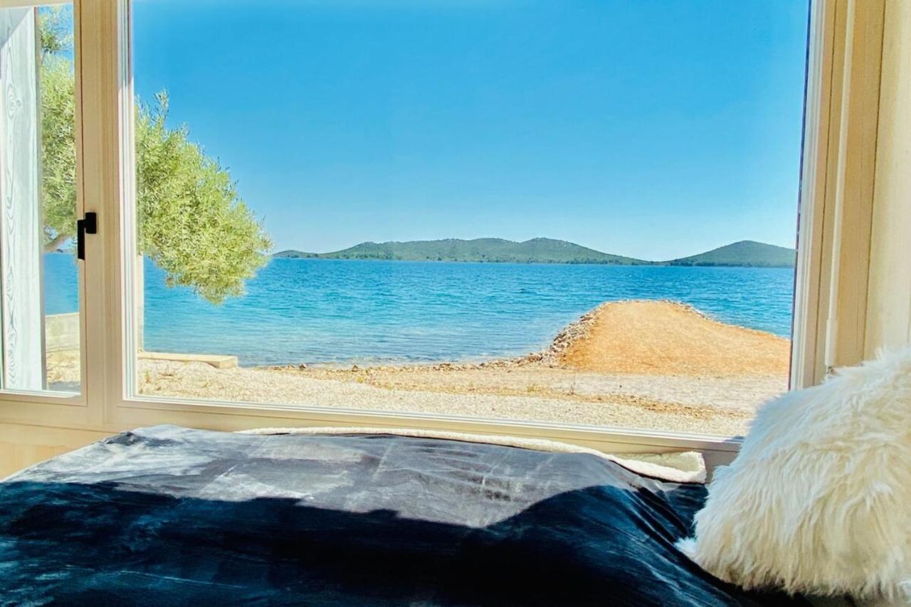 Buqez Eco Resort - Beach Villa 28 - Directly By Beach ドラゲ エクステリア 写真
